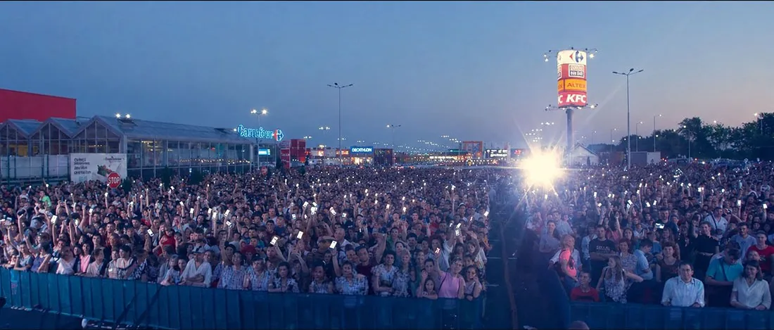 Carrefour anniversary live participation
